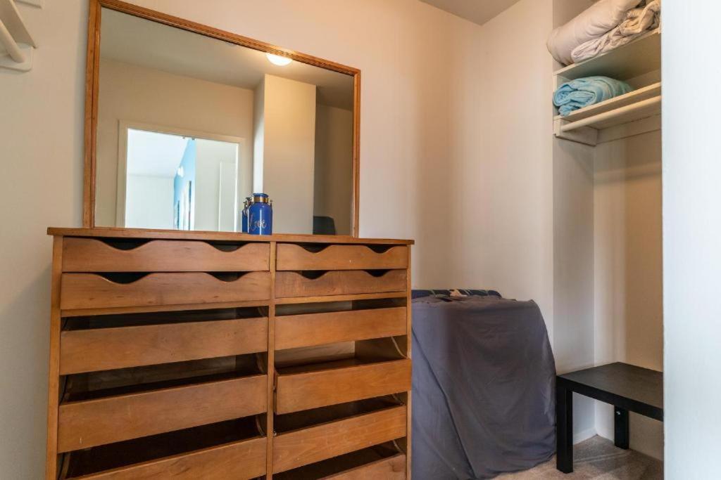Spacious Charming Condo With Great Views Near The Grove Los Angeles Eksteriør bilde